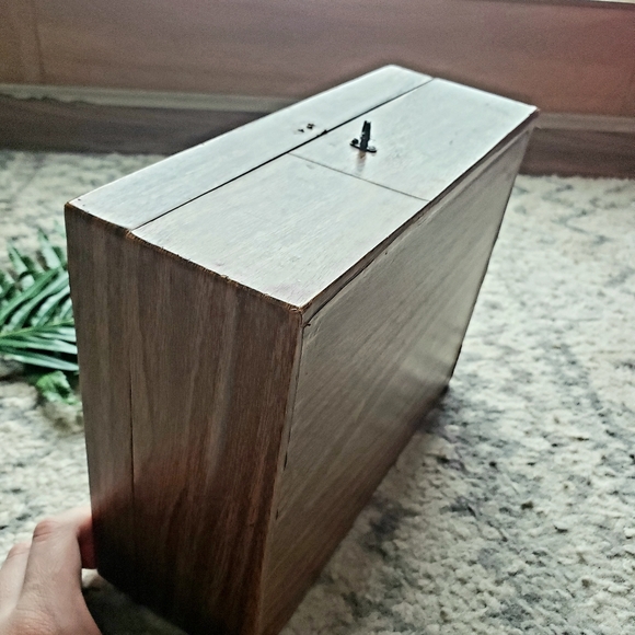 Vintage wooden jewlery box w| contents•Watches• - Picture 16 of 16